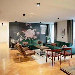 Marais - My Showroom Apartment Paris